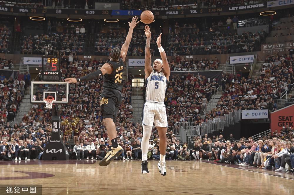 让远离现场 让远离现场