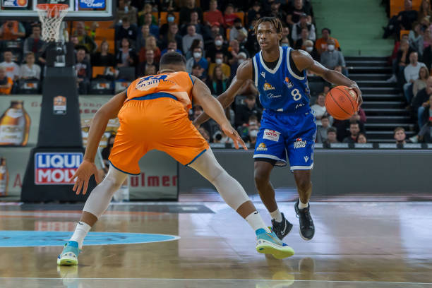 斯通斯这样 斯通斯这样